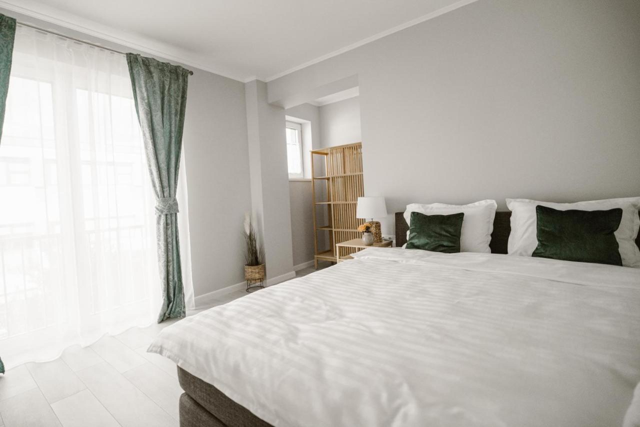 Sibiu Ezonia Central Apartment מראה חיצוני תמונה