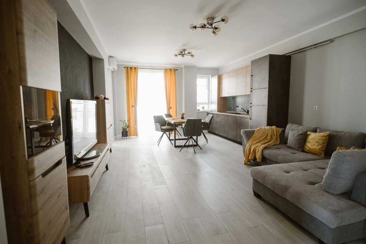 Sibiu Ezonia Central Apartment מראה חיצוני תמונה