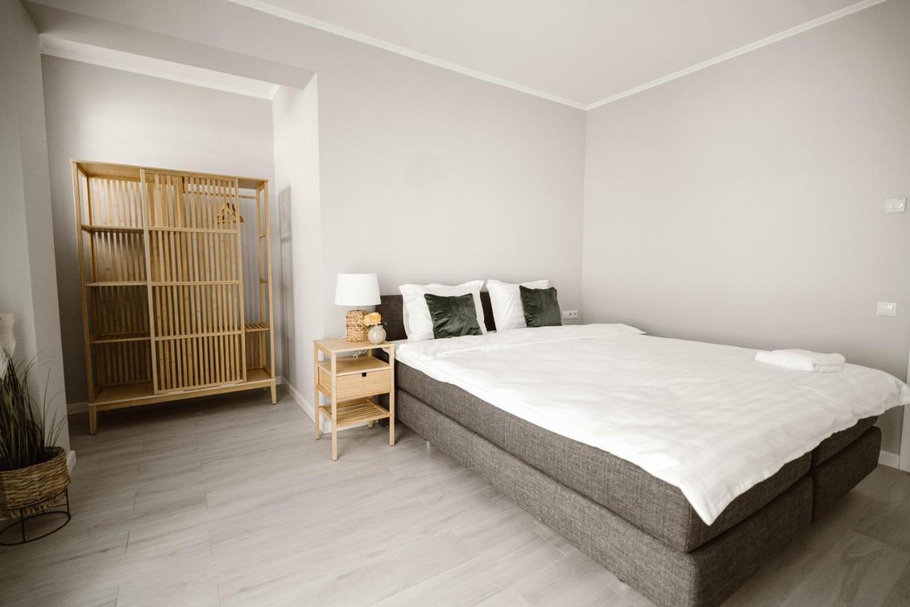 Sibiu Ezonia Central Apartment מראה חיצוני תמונה